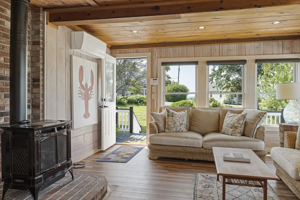 12 Steamboat Wharf Lane Harpswell ME 04079