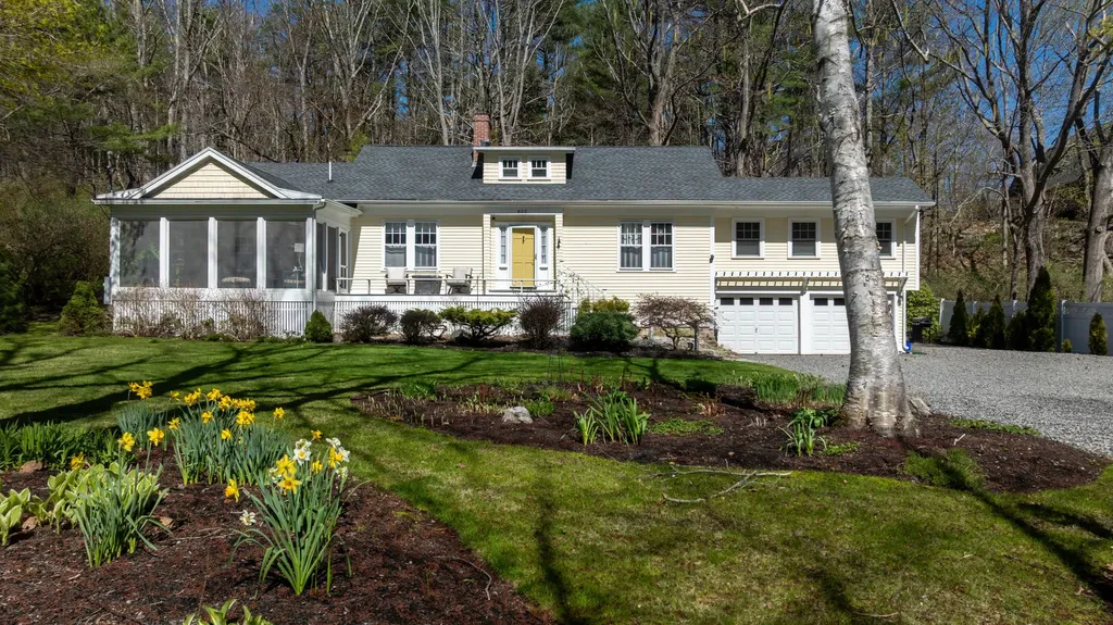 802 Shore Road York ME 03902