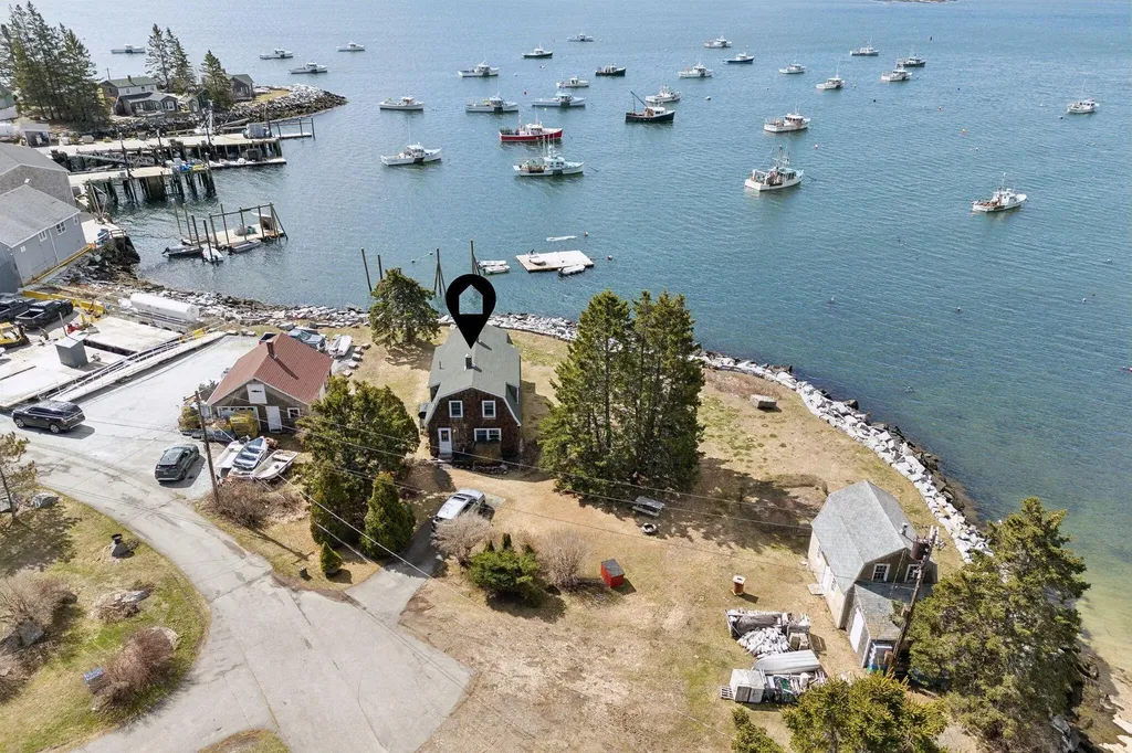 8 Powderhouse Cove Road South Thomaston ME 04858