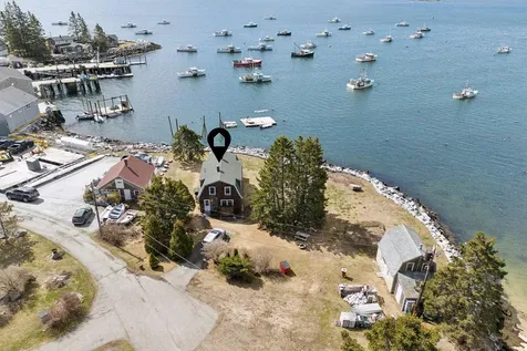 8 Powderhouse Cove Road South Thomaston ME 04858