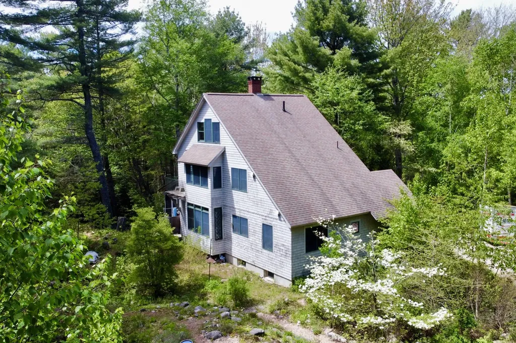 67 Rob Road Brooklin ME 04616