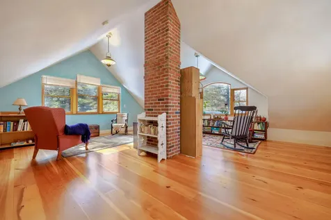 67 Rob Road Brooklin ME 04616