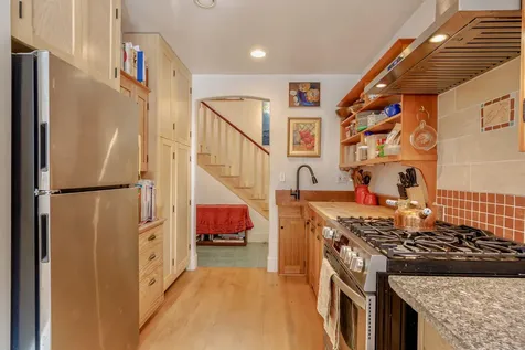 67 Rob Road Brooklin ME 04616