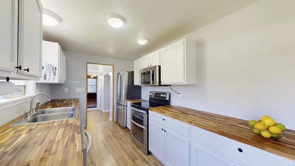 38 Lake View Drive Rockland ME 04841