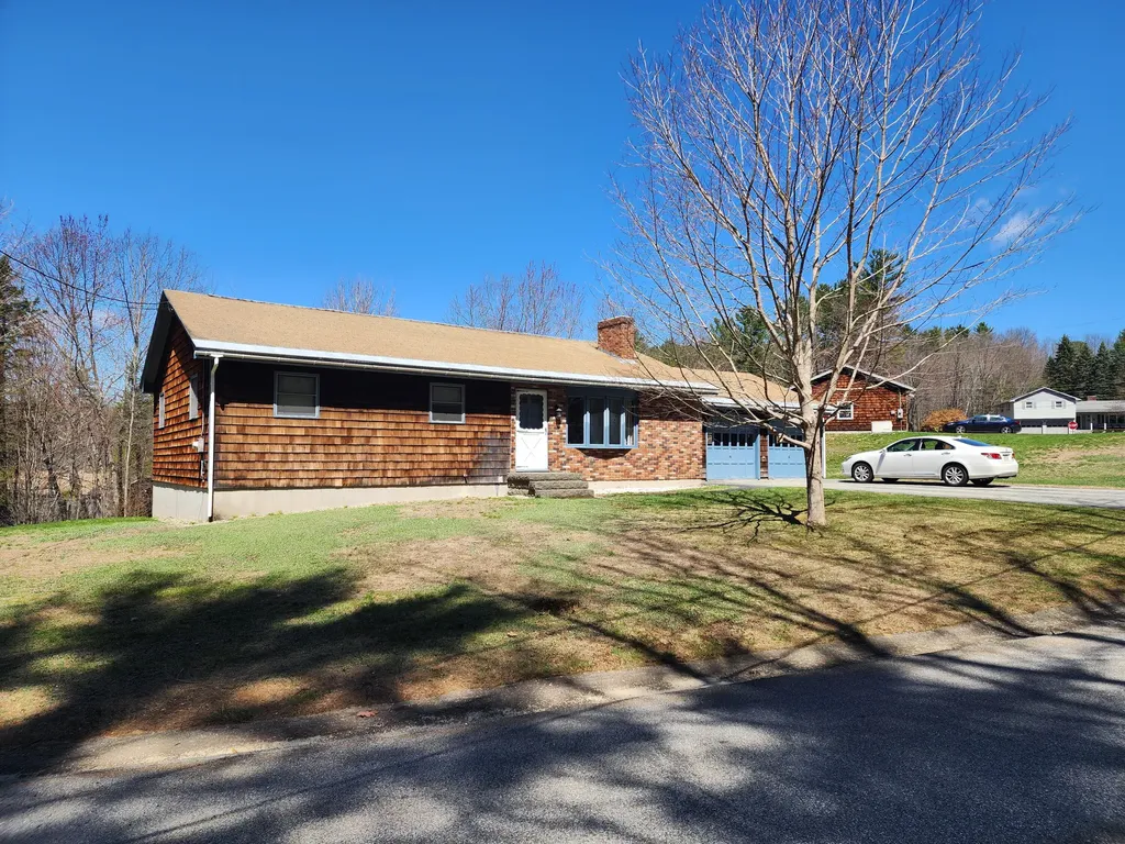 14 Knoll Circle Jay ME 04239