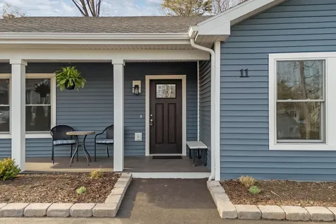 11 Robinson Street Bath ME 04530