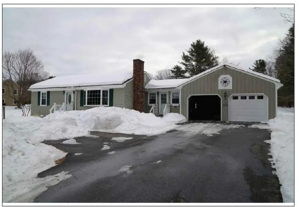 33 New Road Scarborough ME 04074
