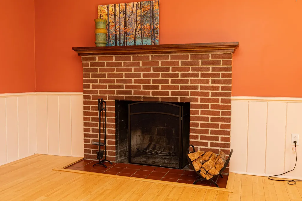 4 Ferry Road Saco ME 04072