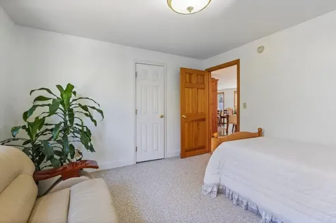 36 Farmview Lane Freeport ME 04032