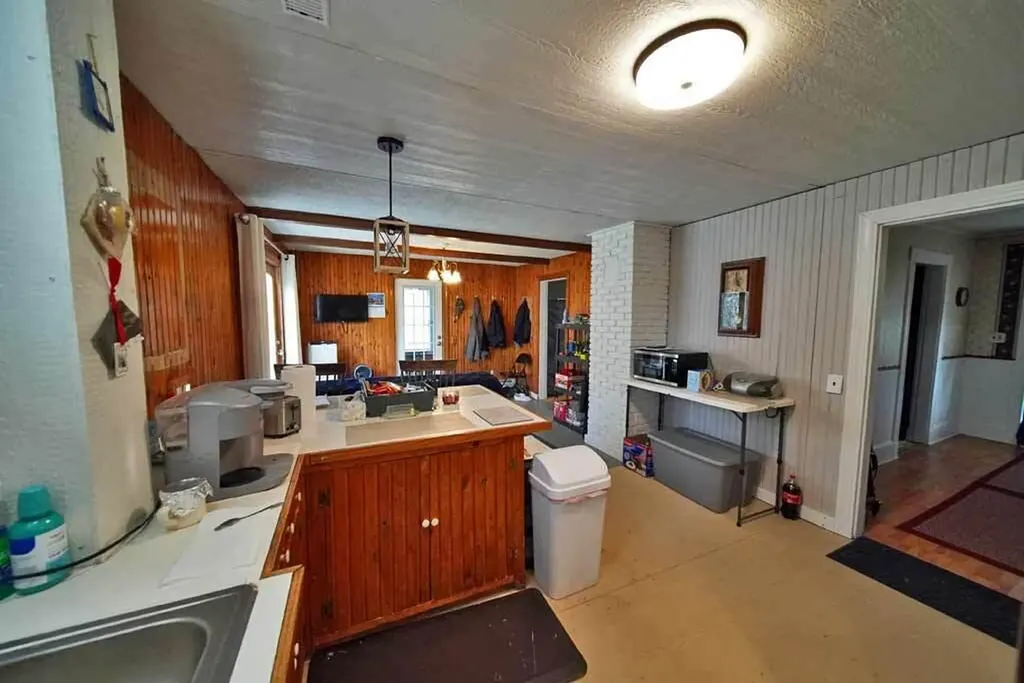 33 Columbia Street Houlton ME 04730