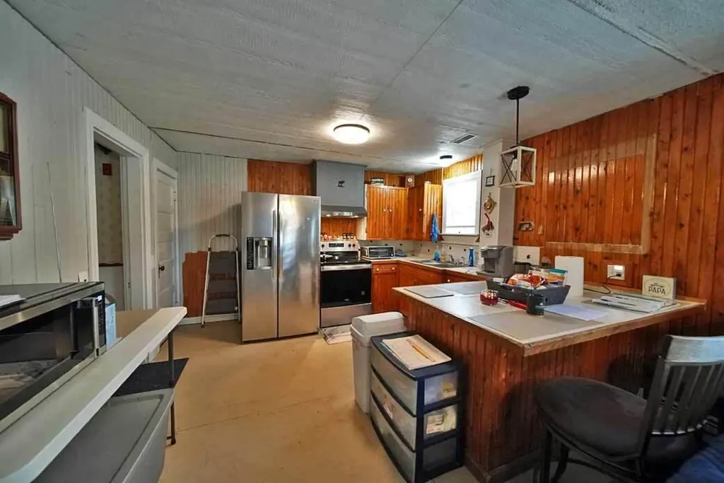 33 Columbia Street Houlton ME 04730