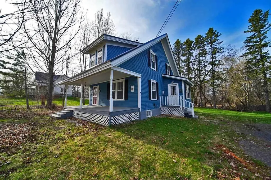 33 Columbia Street Houlton ME 04730