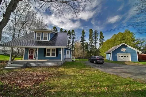 33 Columbia Street Houlton ME 04730