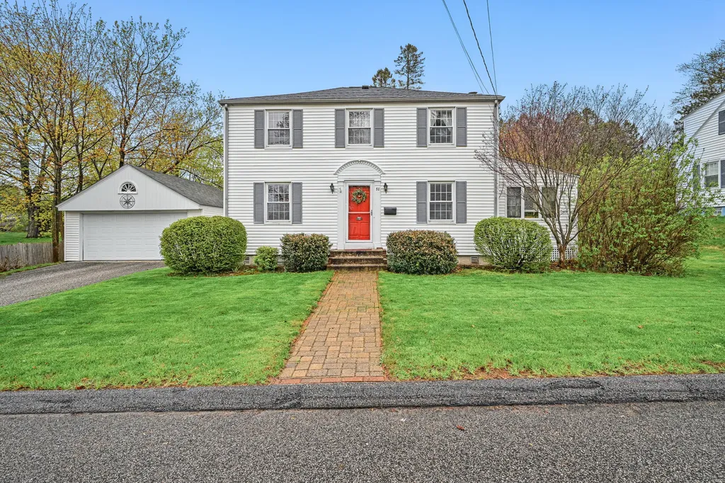 51 Googin Street Lewiston ME 04240