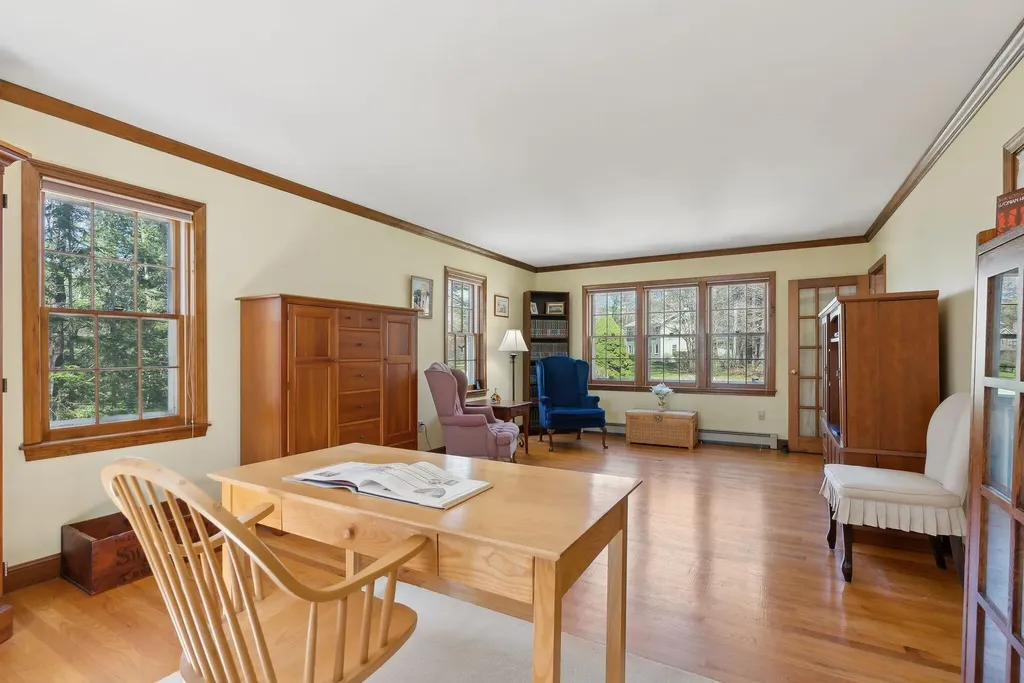 19 Windsor Pines Drive Scarborough ME 04074