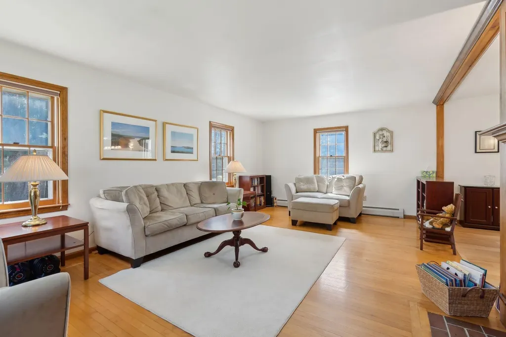 19 Windsor Pines Drive Scarborough ME 04074