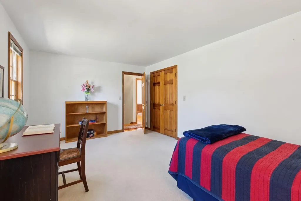 19 Windsor Pines Drive Scarborough ME 04074