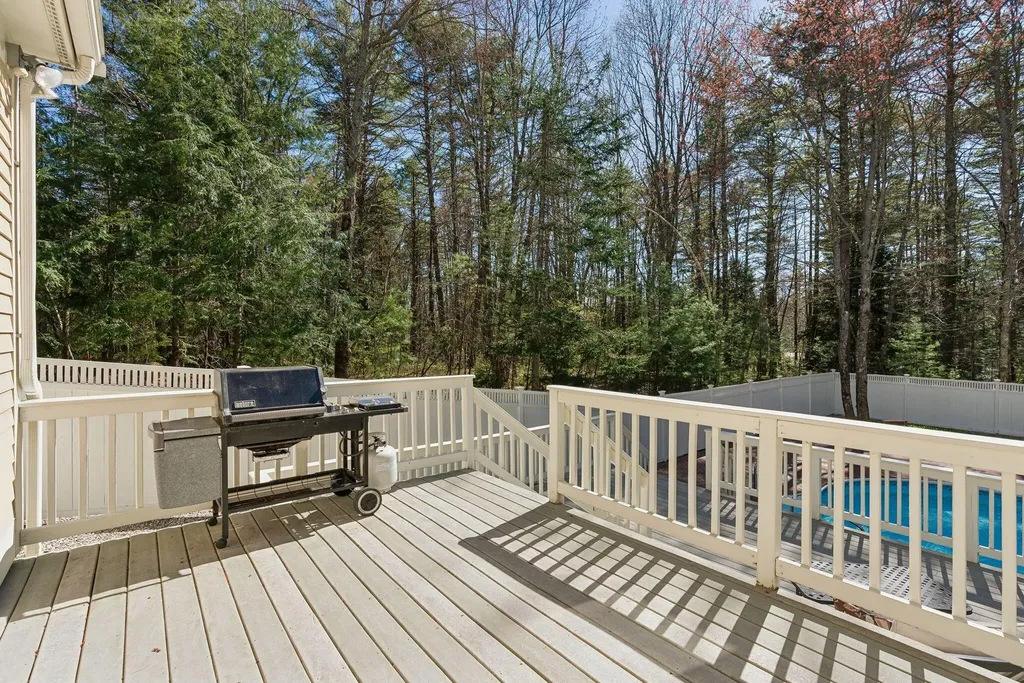 19 Windsor Pines Drive Scarborough ME 04074