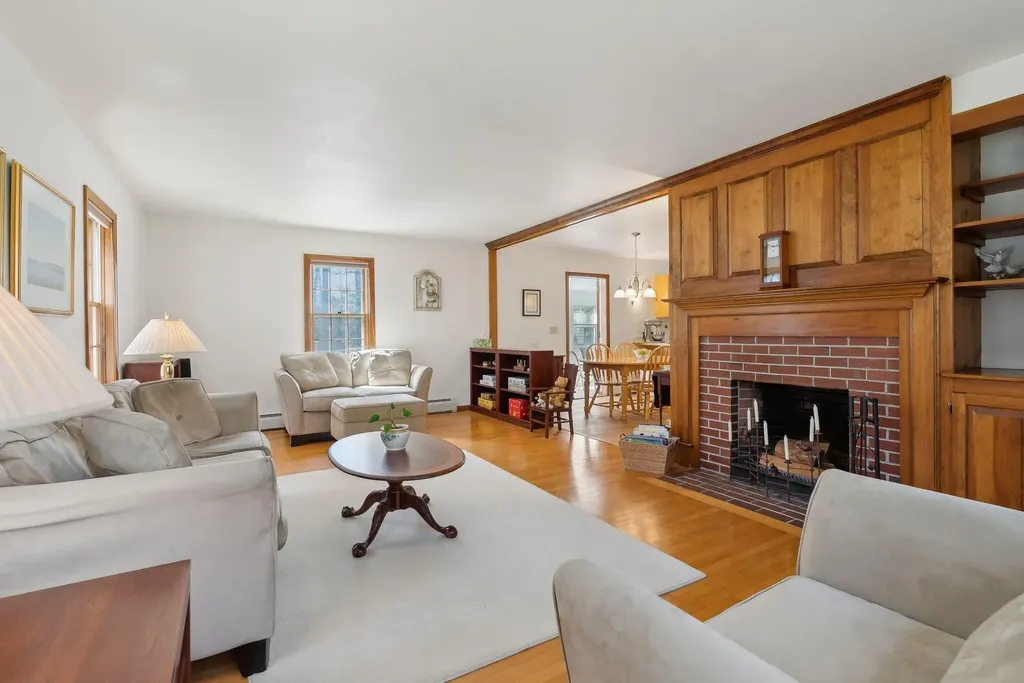 19 Windsor Pines Drive Scarborough ME 04074