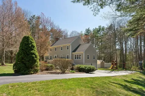 19 Windsor Pines Drive Scarborough ME 04074