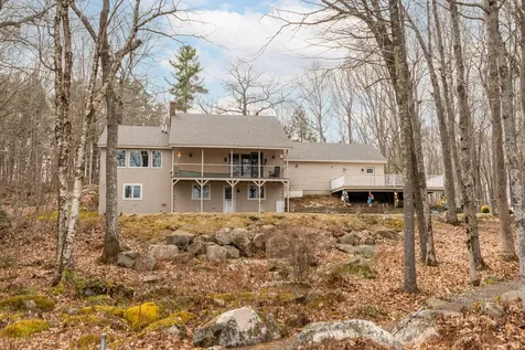 31 Pulpit Rock Road Raymond ME 04071