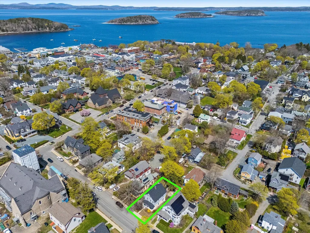 22 Ledgelawn Avenue Bar Harbor ME 04609