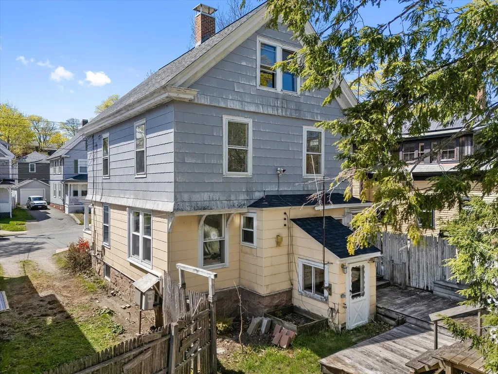 22 Ledgelawn Avenue Bar Harbor ME 04609