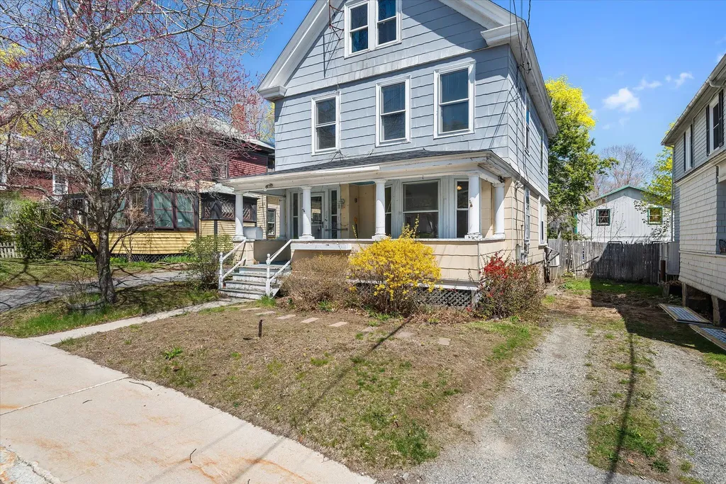 22 Ledgelawn Avenue Bar Harbor ME 04609