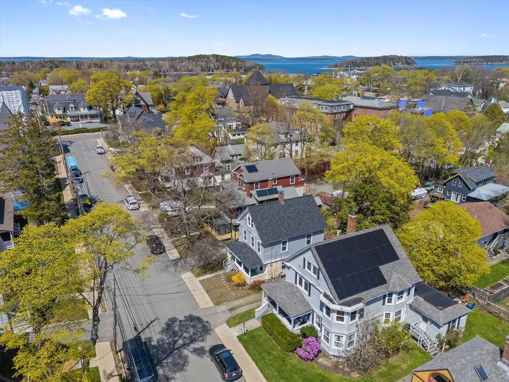 22 Ledgelawn Avenue Bar Harbor ME 04609