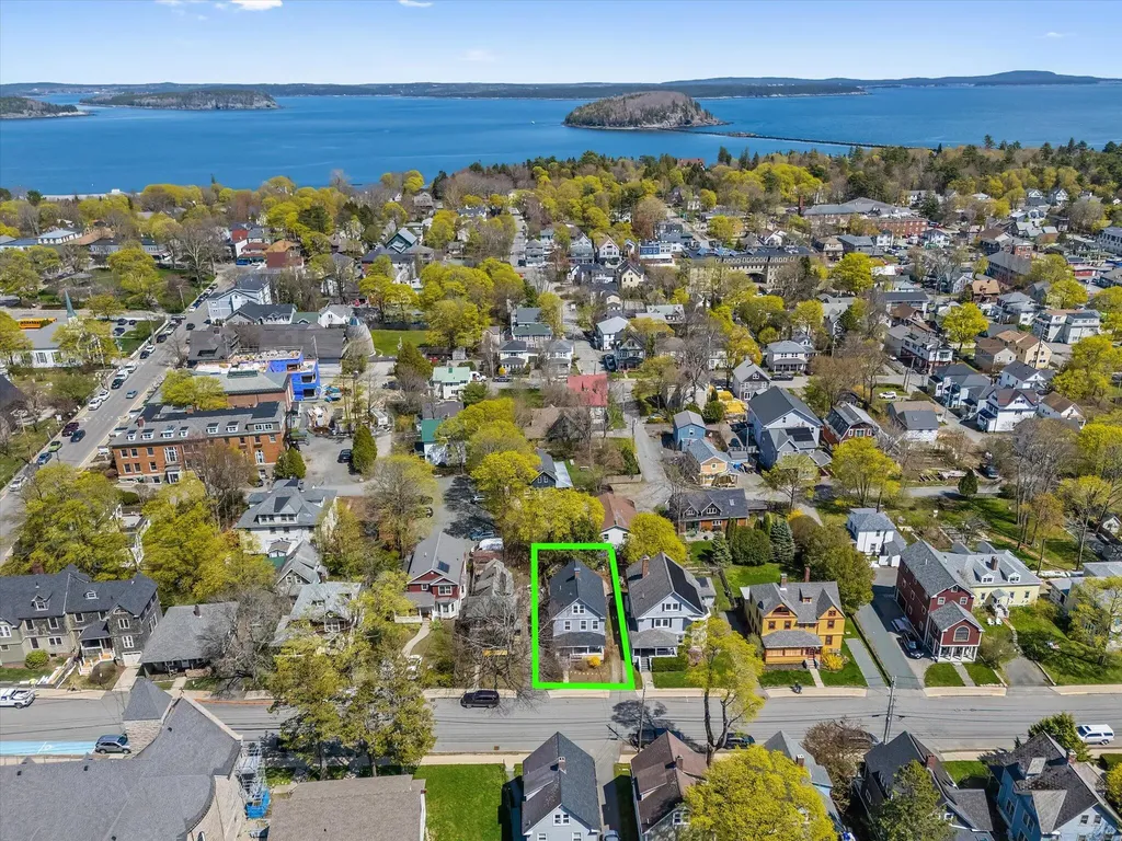 22 Ledgelawn Avenue Bar Harbor ME 04609