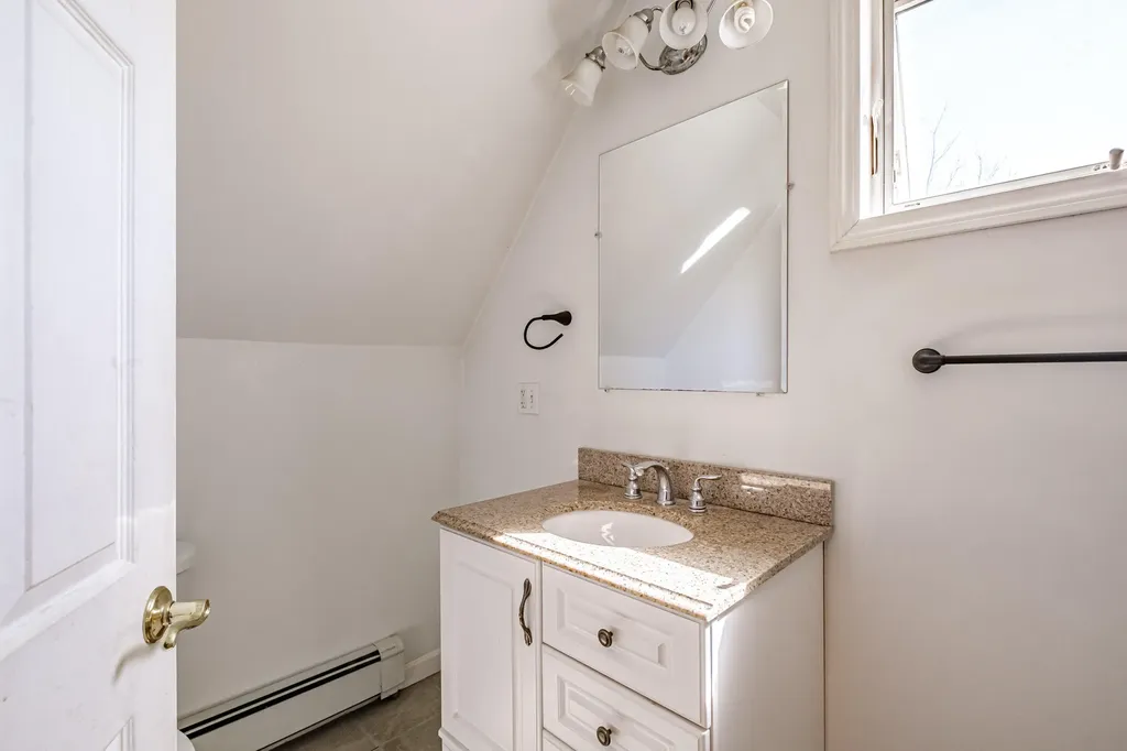 32 Tucker Street Norway ME 04268