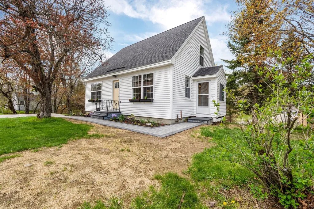 1 Chicoine Avenue Auburn ME 04210