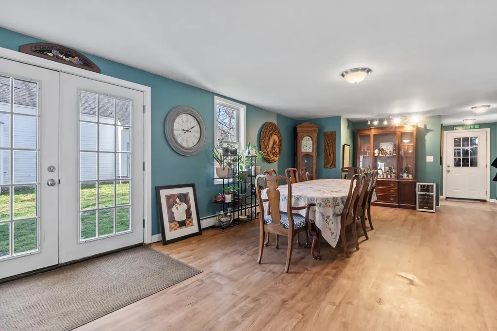 43 Harrison Avenue Gardiner ME 04345