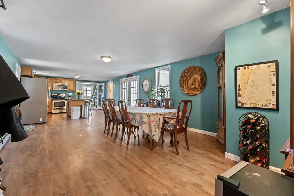 43 Harrison Avenue Gardiner ME 04345