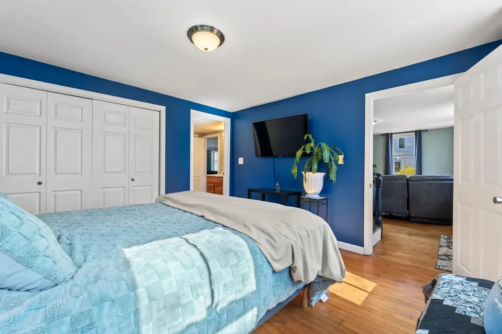 43 Harrison Avenue Gardiner ME 04345