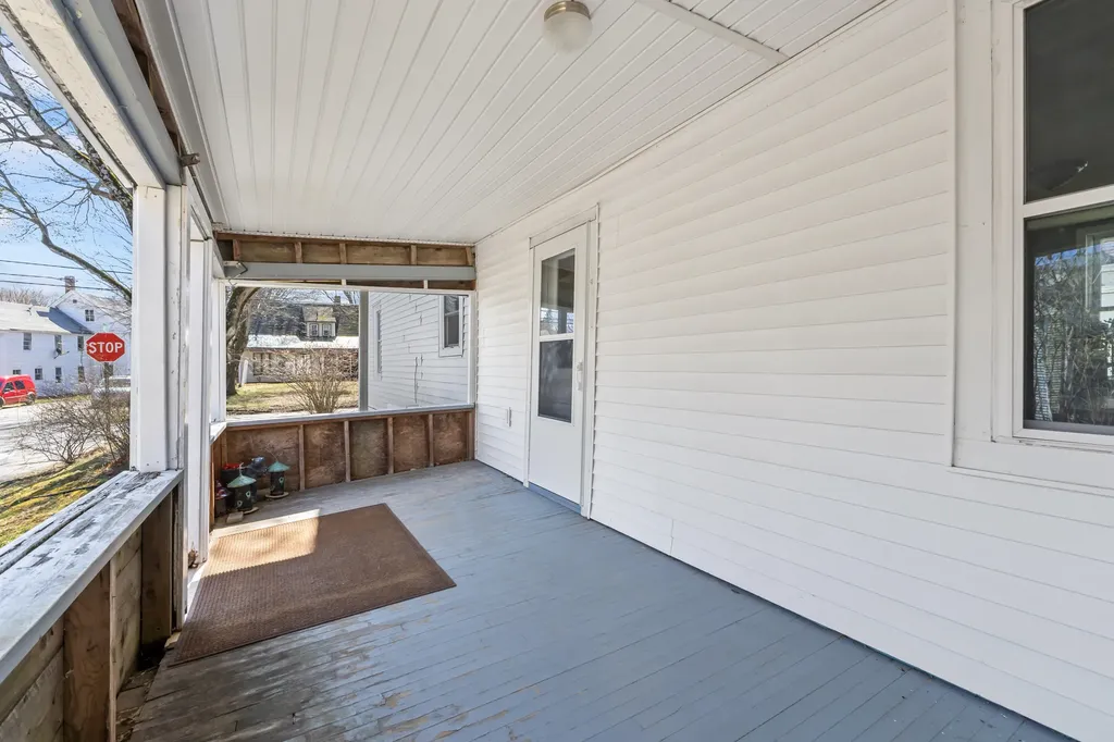 43 Harrison Avenue Gardiner ME 04345