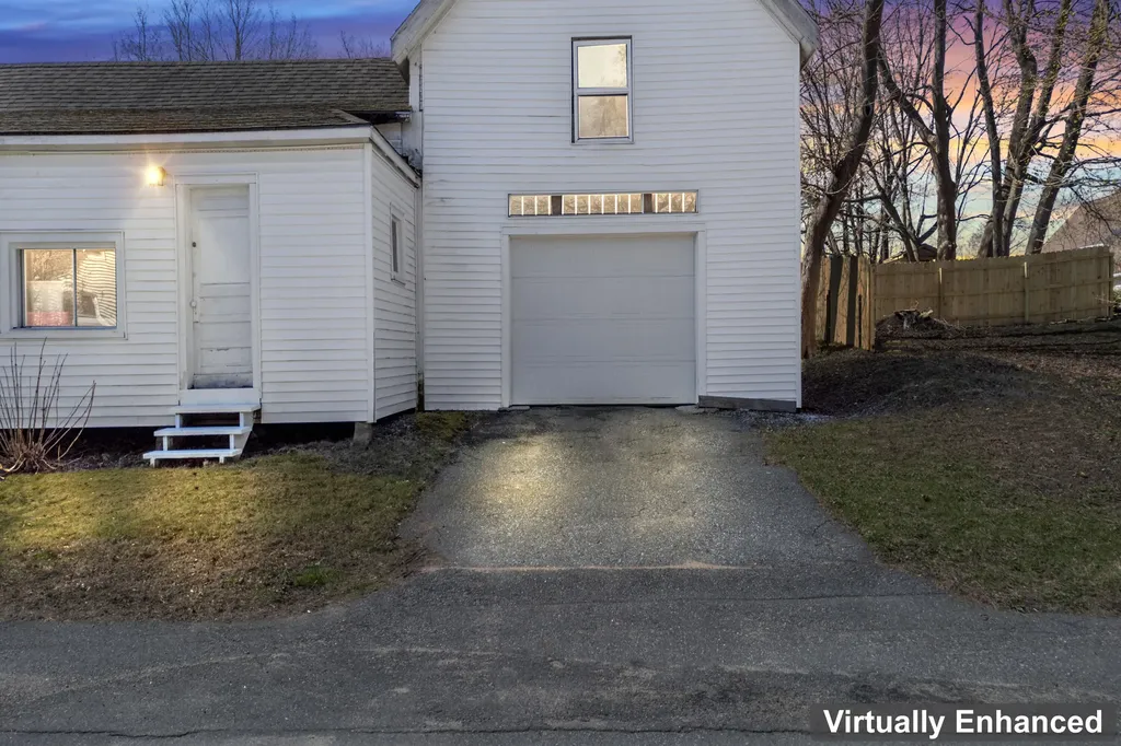43 Harrison Avenue Gardiner ME 04345