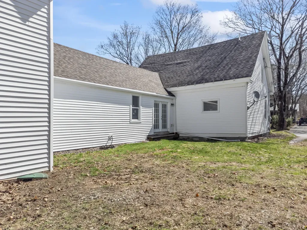 43 Harrison Avenue Gardiner ME 04345