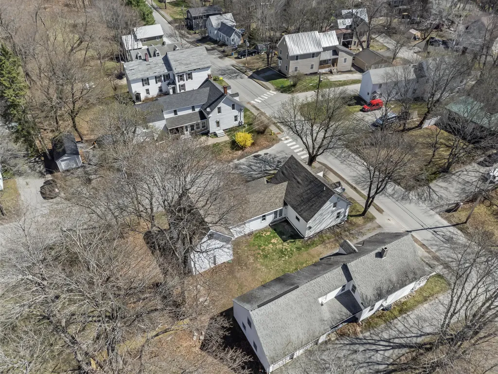 43 Harrison Avenue Gardiner ME 04345