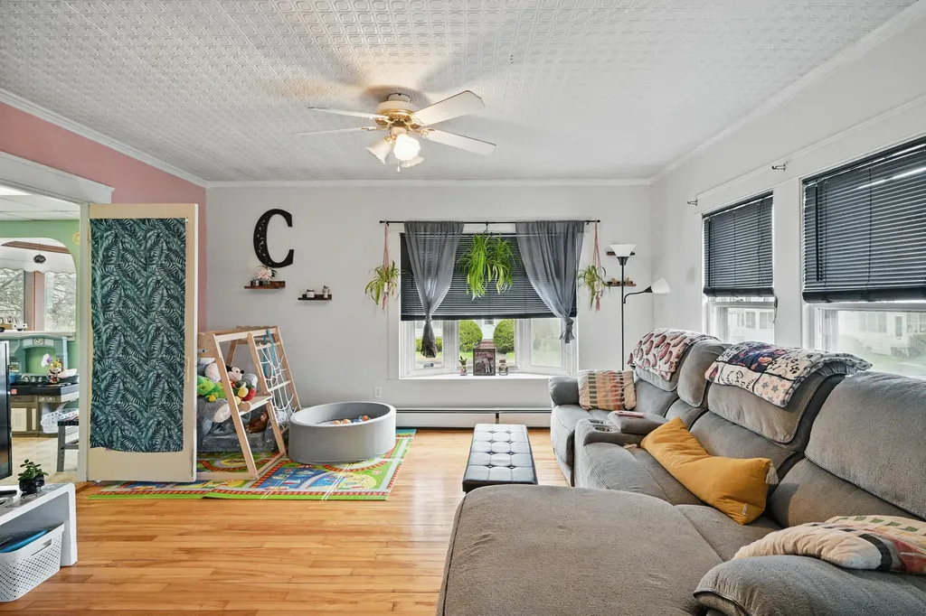 62 Oak Street Waterville ME 04901