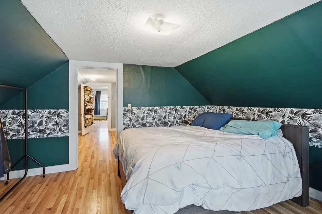62 Oak Street Waterville ME 04901