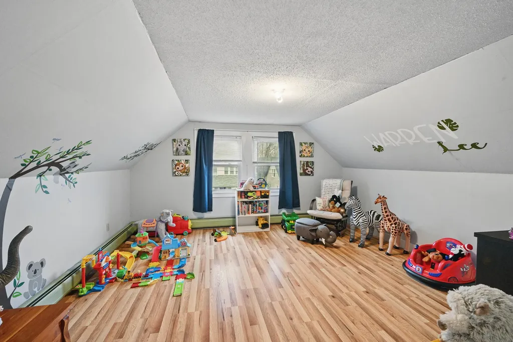 62 Oak Street Waterville ME 04901