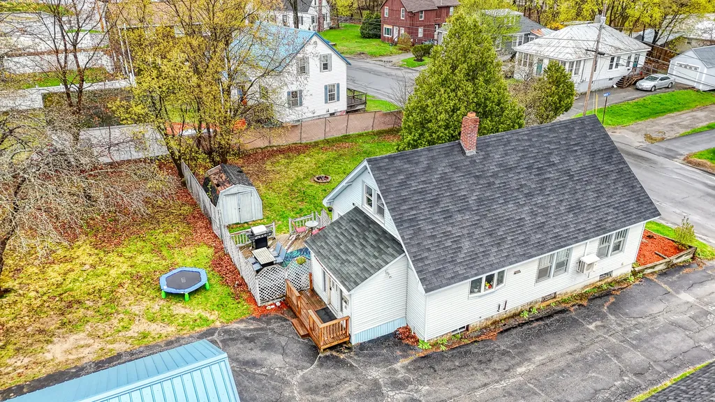 62 Oak Street Waterville ME 04901
