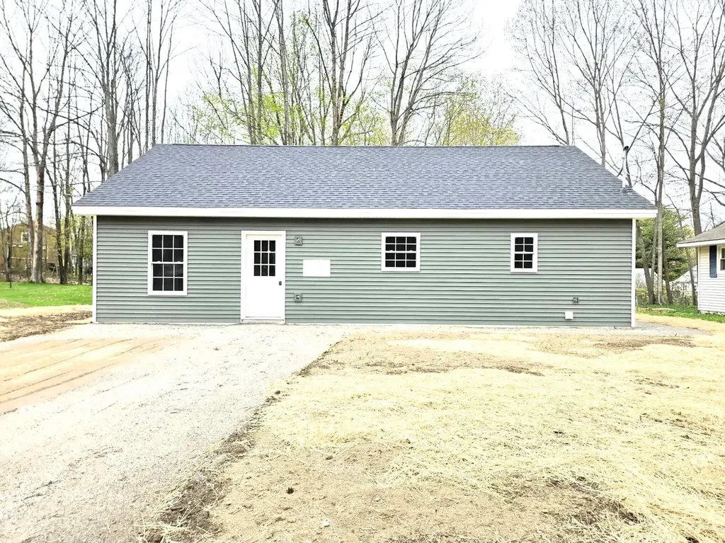 84 Stevens Street Lewiston ME 04240