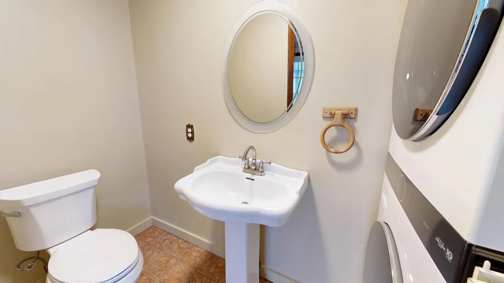231 Seventh Street Auburn ME 04210