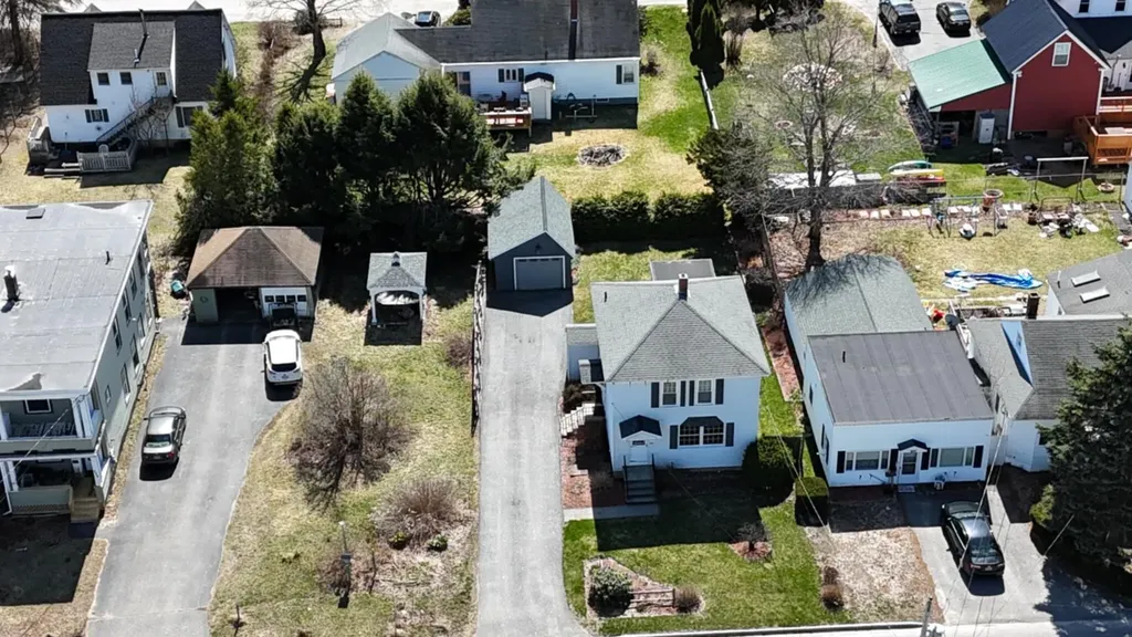 231 Seventh Street Auburn ME 04210