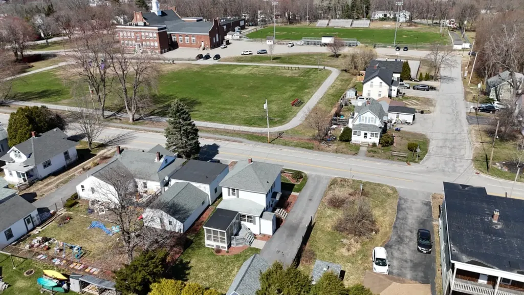 231 Seventh Street Auburn ME 04210