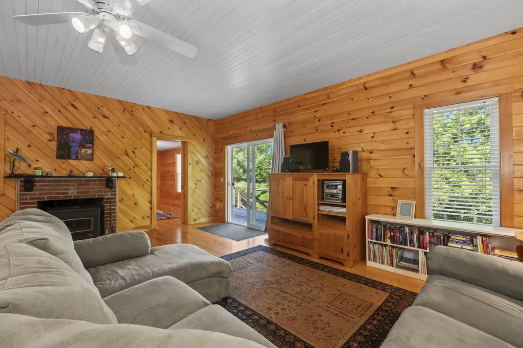 14 King Road Vassalboro ME 04989