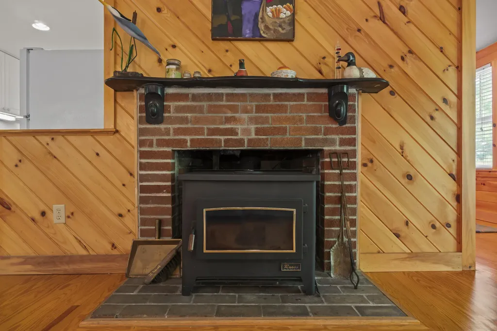 14 King Road Vassalboro ME 04989