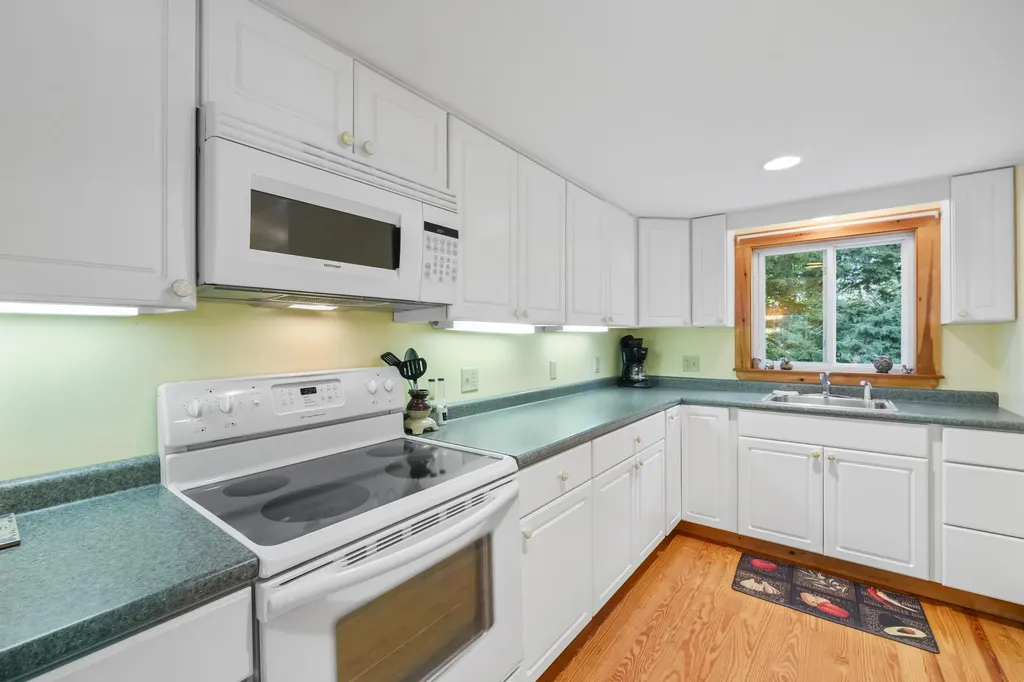 14 King Road Vassalboro ME 04989